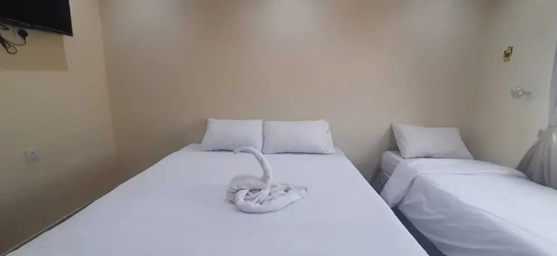 Economy Triple room