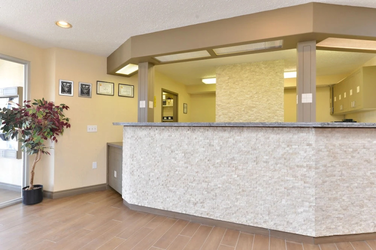 Super 8 Calgary/Airport