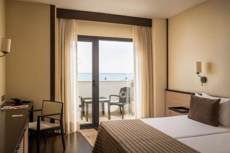Double room with sea view