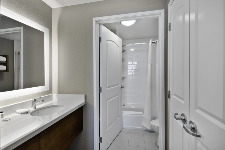 Staybridge Suites Irvine - John Wayne Airport photo 10