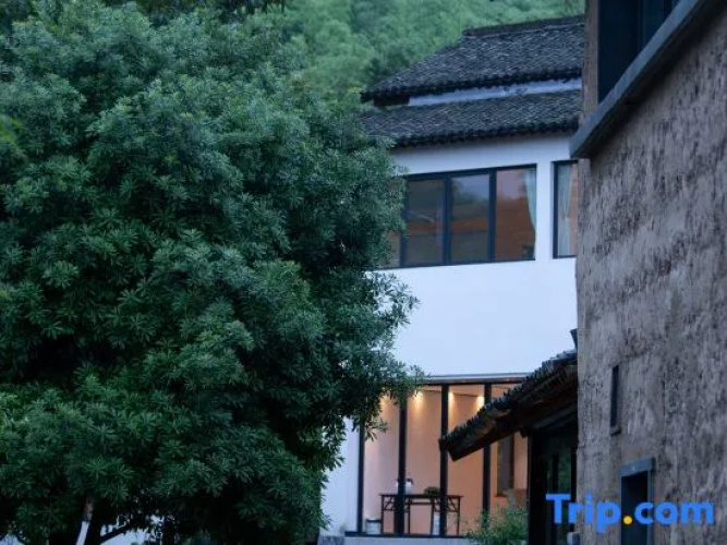 Kaichen Xixinlu Hostel