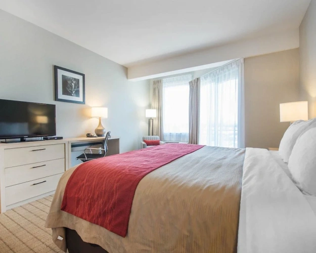 Standard Double room with balcony and with partial ocean view