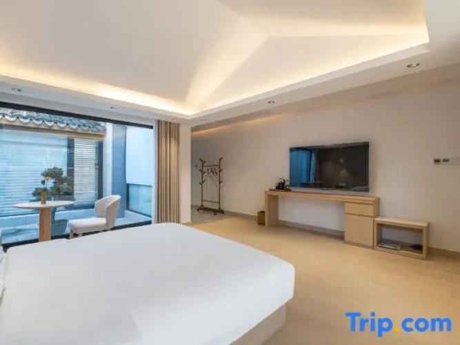 Standard Double room with garden view