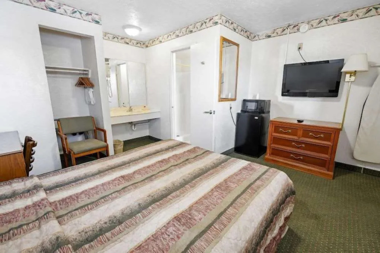 Friendship Inn