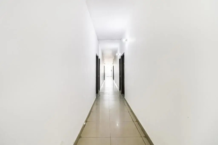 Hotel Mapple by OYO Rooms