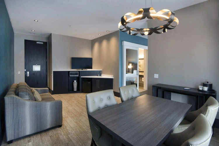 Double Suite