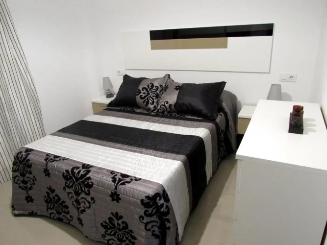 3 Bedrooms Apartment