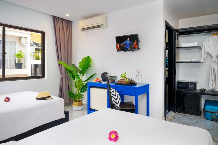 Standard Twin room