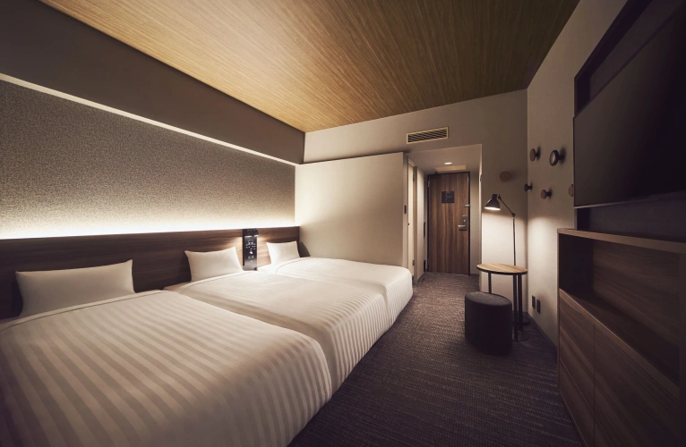 Triple room