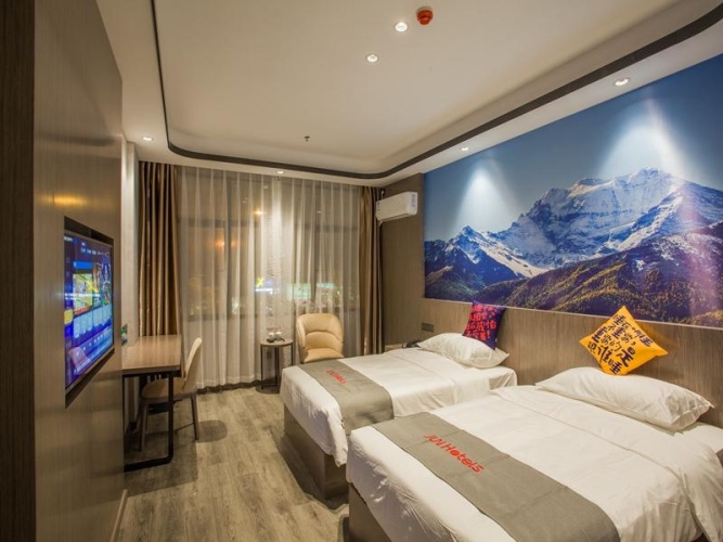 Luxury Twin room
