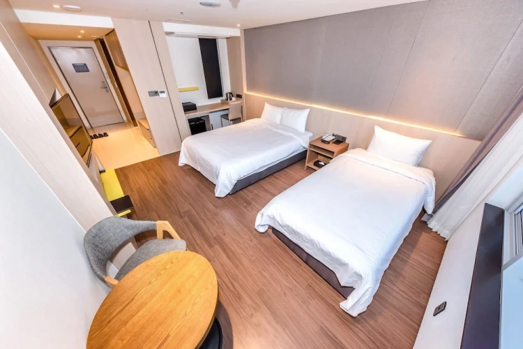 Deluxe Twin room