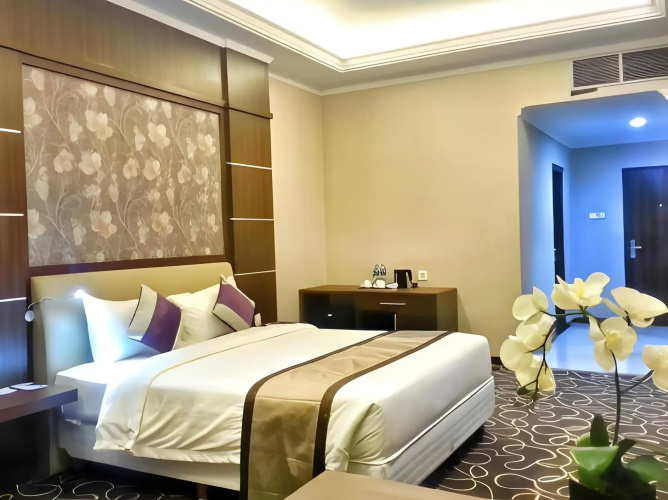 Adhiwangsa Hotel & Convention Hall