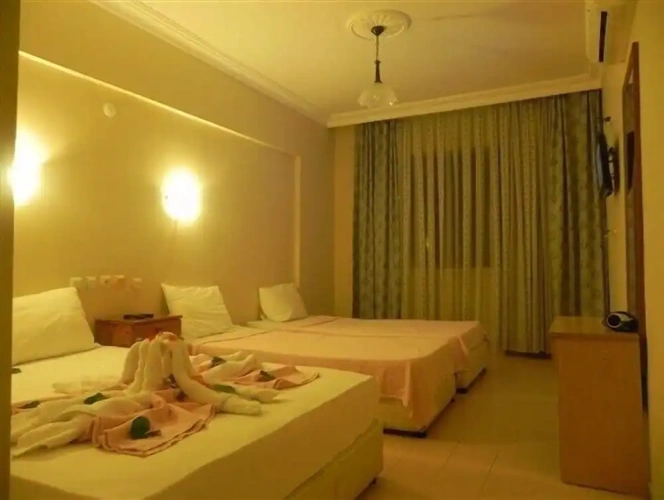 Economy Quadruple room