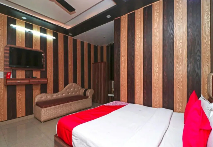 Elibrista By OYO Rooms