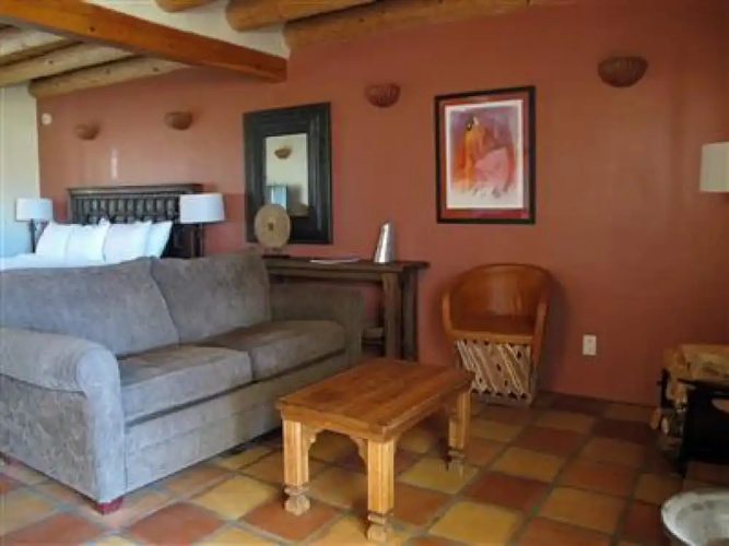 The Abiquiu Inn
