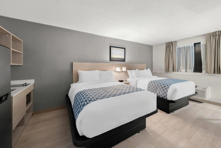 Quadruple Suite
