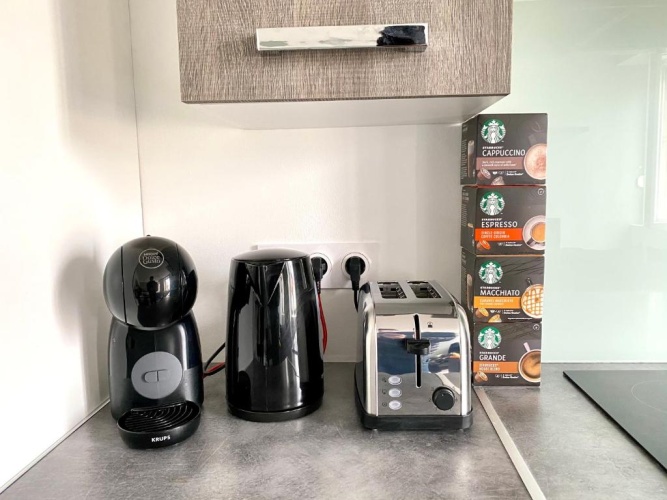 1 Bedroom Apartment