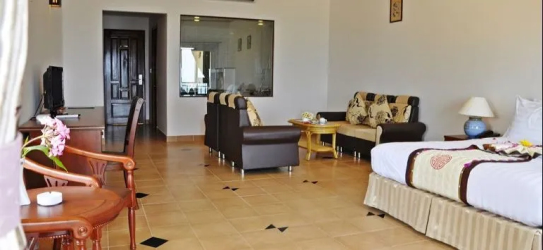 Sandhills Beach Resort & Spa