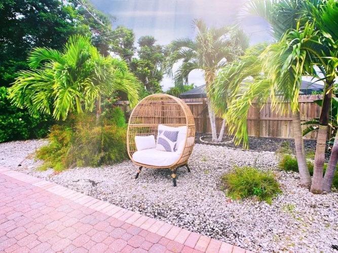 Serenity By The Shore - 3 Br Home