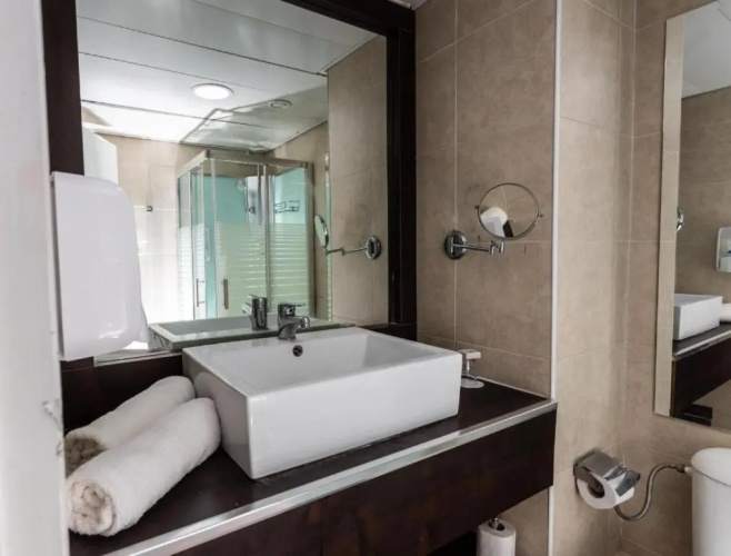 G Hotel