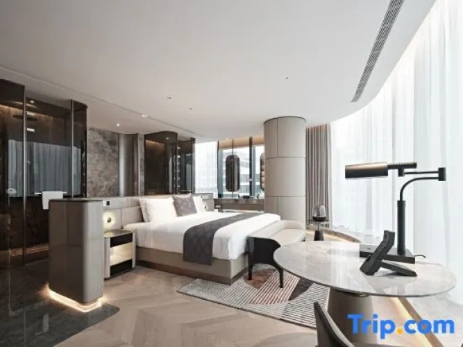 Superior Double Suite with river view