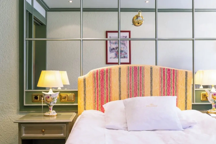 1 Bedroom Comfort Single room with balcony and with garden view
