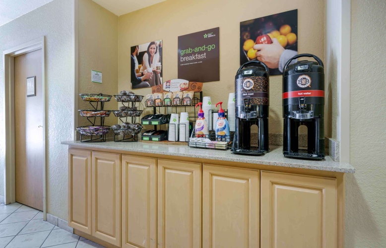Extended Stay America Pleasanton Chabot Dr. photo 13