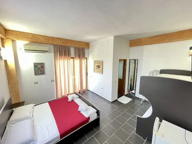 Oasis Hotel