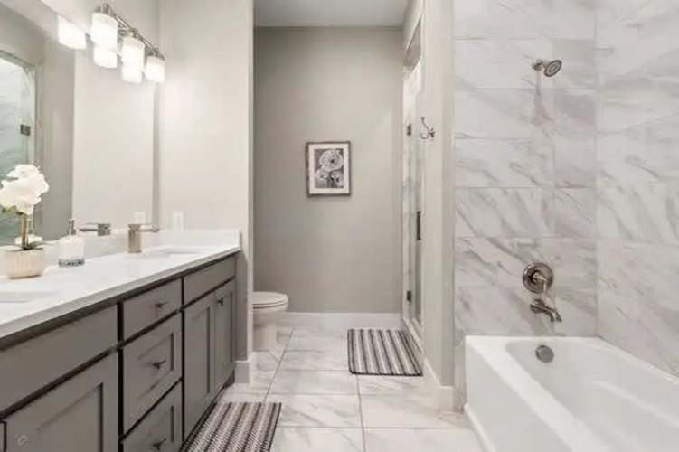 Trinity Groves Retreat Large Modern 5 BR Home
