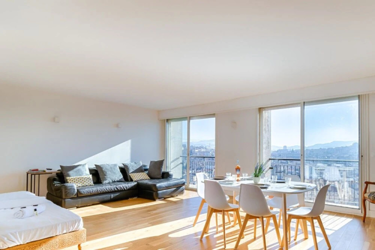 360 ° Panoramic View on ALL Marseille!