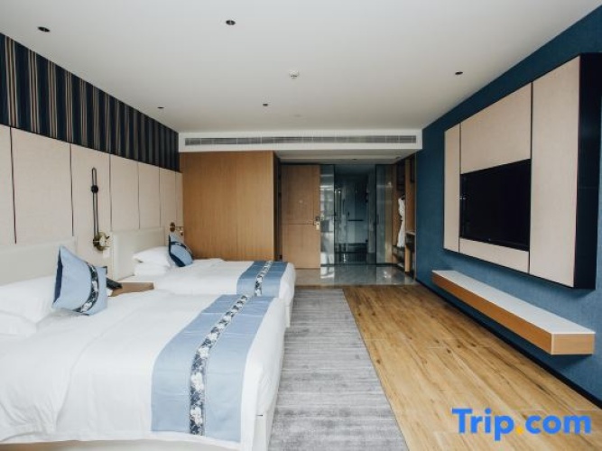 Premier Twin room