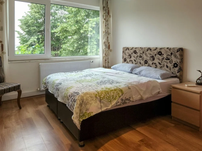 3 Bedrooms Apartment with lake view