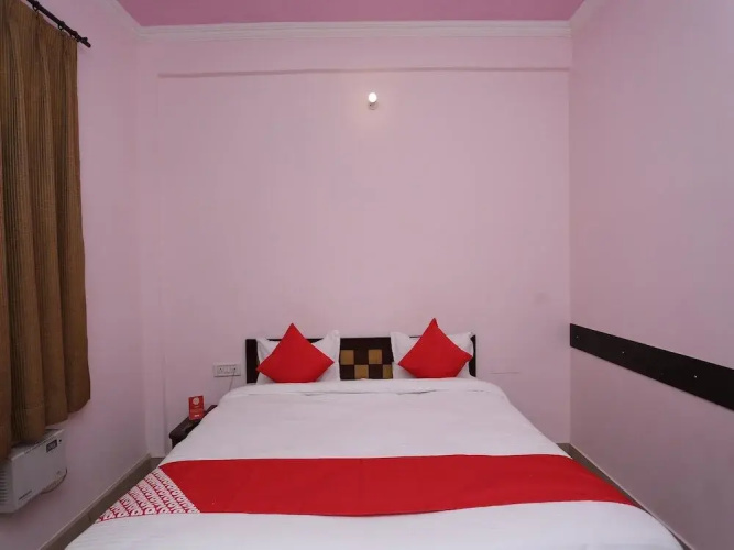 Hotel Star by OYO Rooms