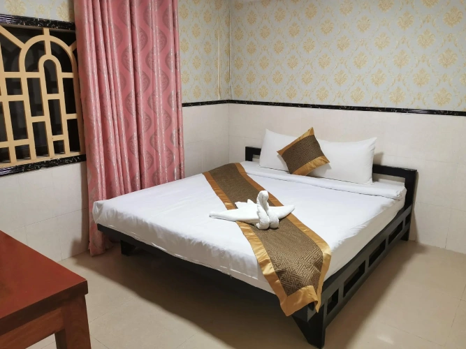Deluxe Double room with city view