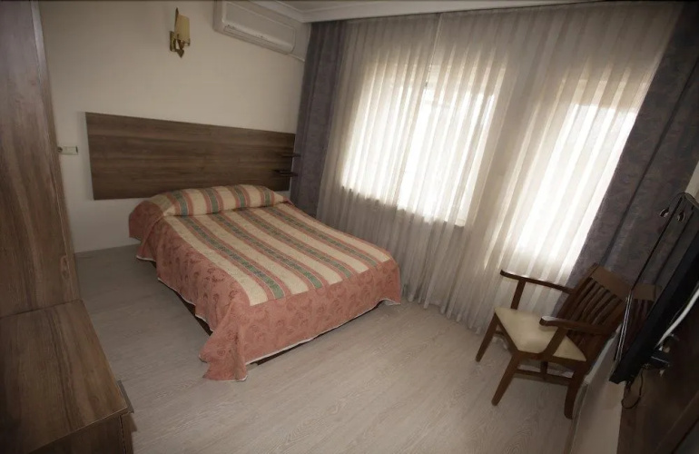 Grand Astra Hotel