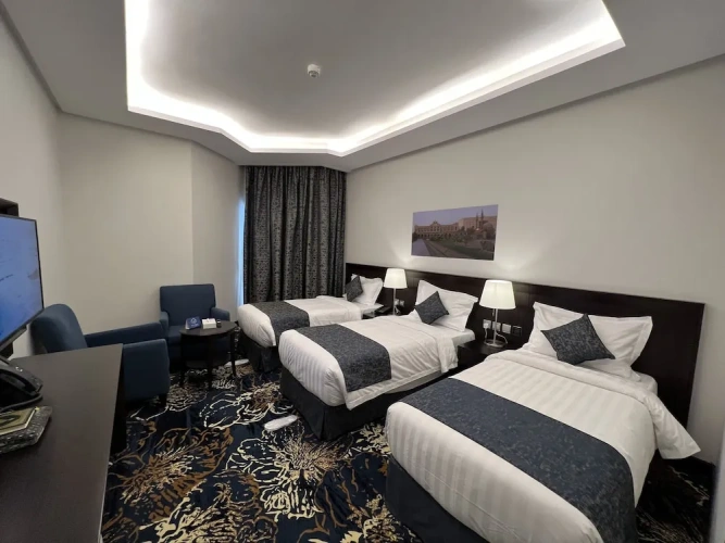 Standard Triple room