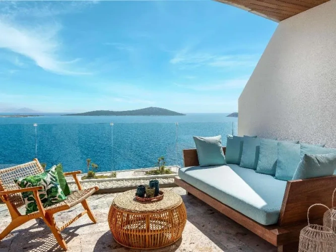 2 Bedrooms Executive Double Suite with sea view
