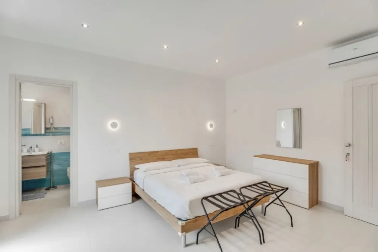 Standard room with city view