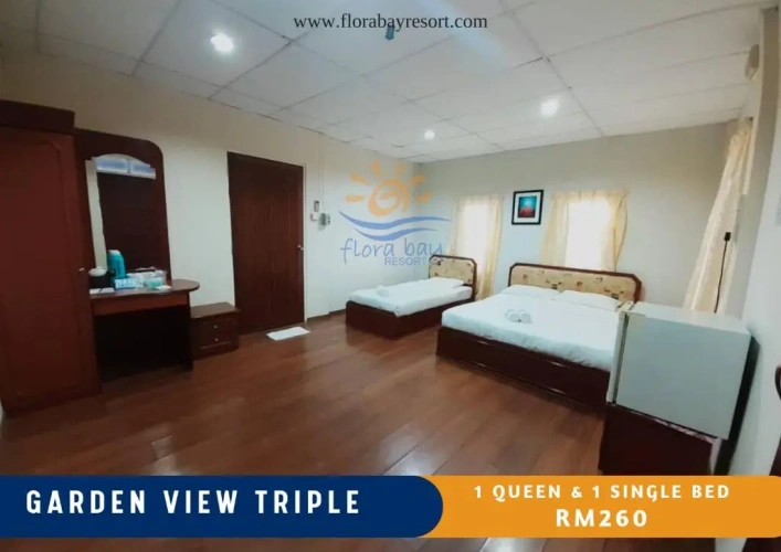 Standard Quadruple room with balcony and with garden view