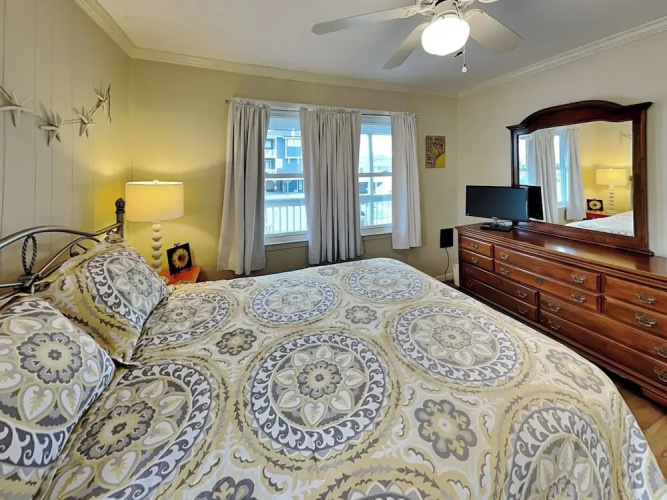 On Island Time by Topsail Realty