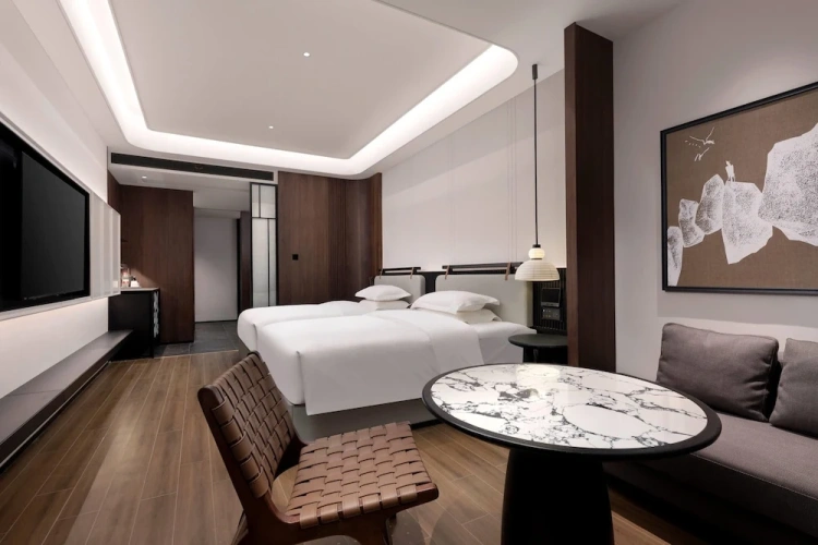 Deluxe Quadruple room