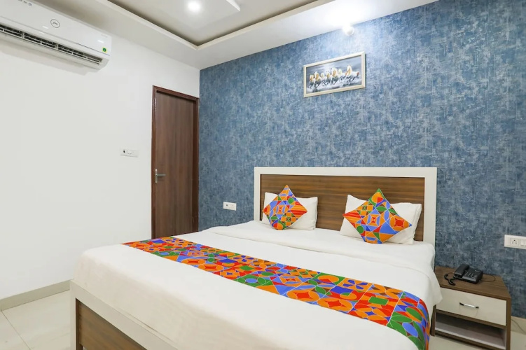Fabexpress Vinayak Palace