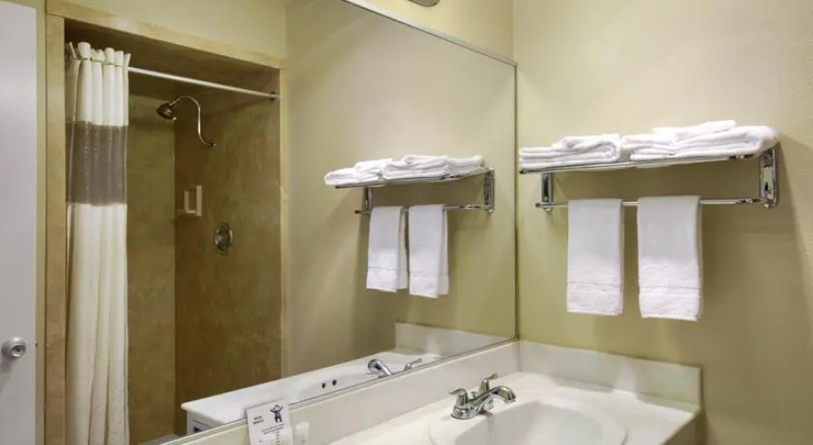 Travelodge Seattle University