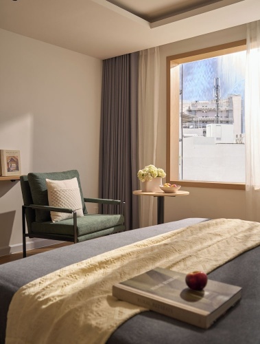 Deluxe room with city view