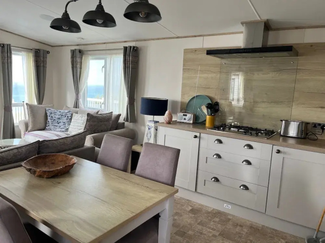Seaview,sleeps 4to6,pet Friendly, Parking
