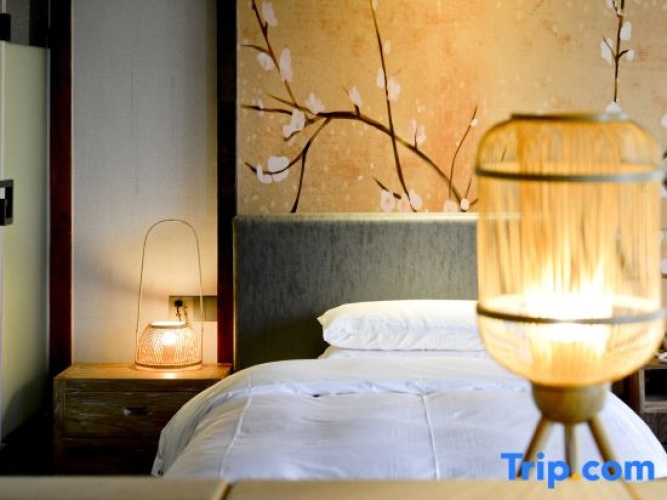 Deluxe Twin room with garden view