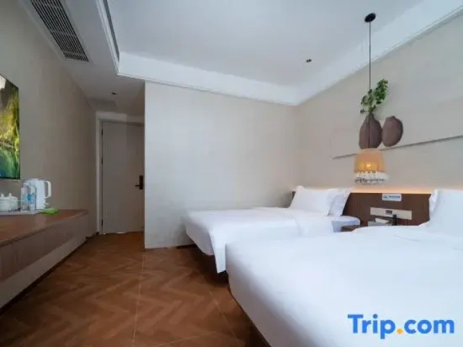 4 Bedrooms Deluxe Family Suite