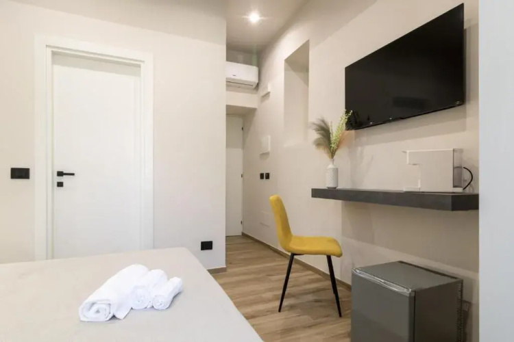 Hispirya Rooms