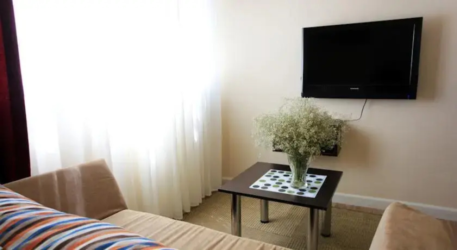 Zebra Homes Hotel