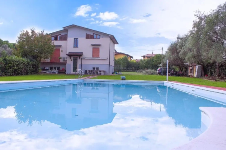 Deluxe Double room with pool view